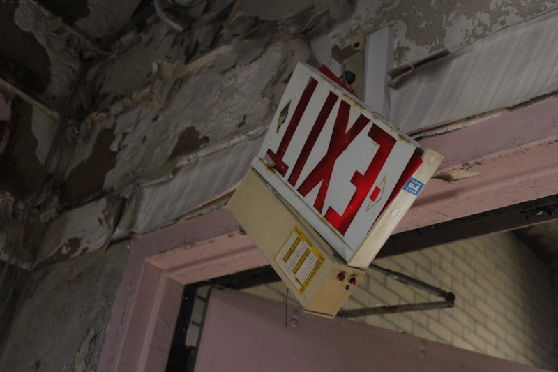 What To Do If There’s A Problem With Your Sign - Answers by 1streporting.com