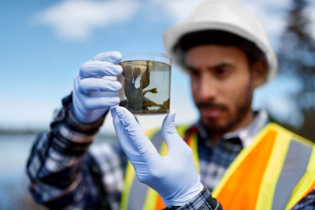 Expert testimony from observing environmental incidents is easily recorded using the 1streporting.com application.