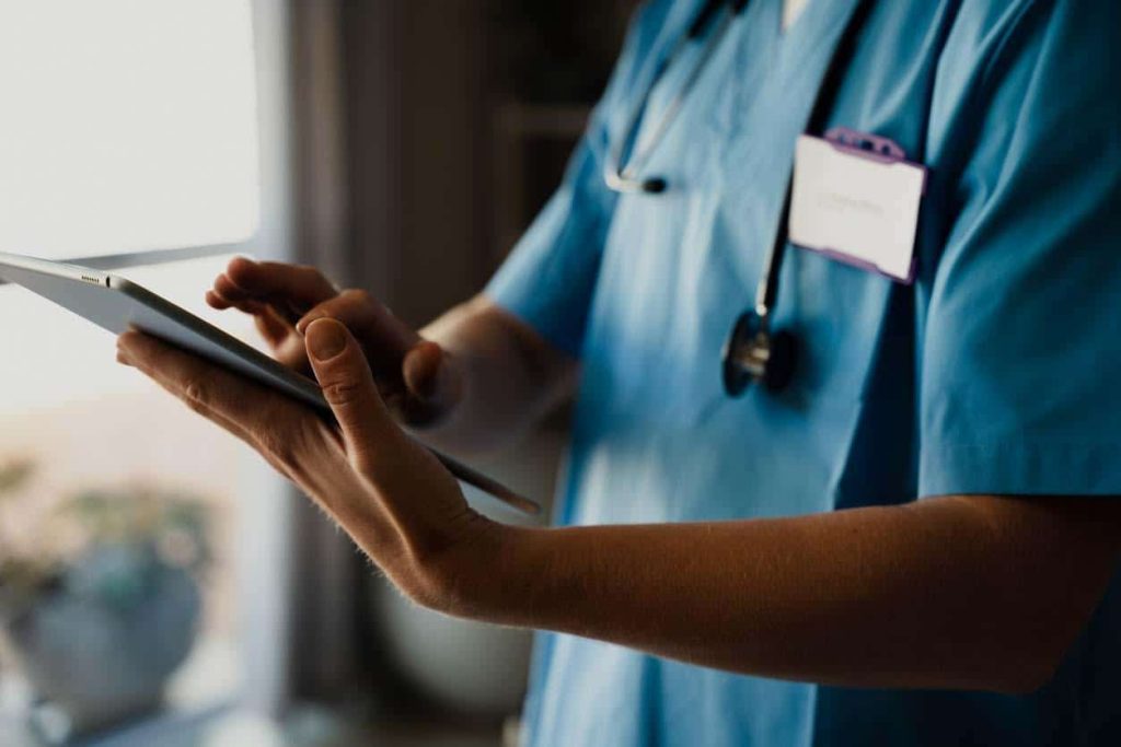 Implementing Digital Nursing Evaluations