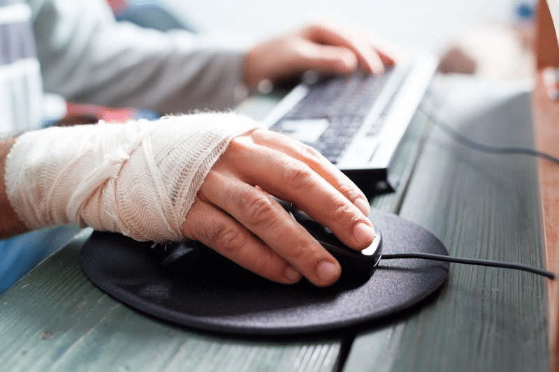 Tips For Managing Slips or Trip and Fall Reporting explained at 1stReporting.com.