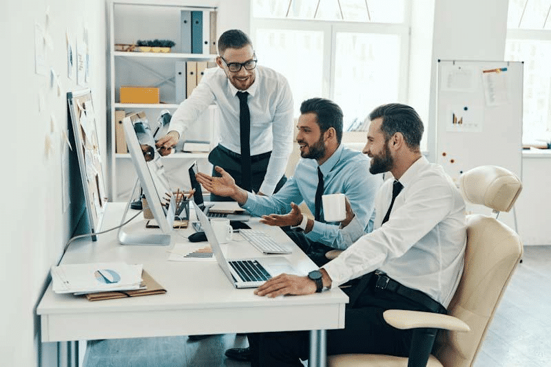 Real-World Industry Examples of BI in Action are shown for each industry at 1stReporting.com.