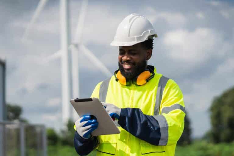How Utility Managers Can Streamline Operations: Reporting, Scheduling & Asset Management Software Integration